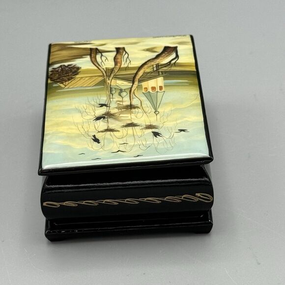 Russian Lacquer Trinket Box The Rooks Have Returned Mother of Pearl Inlay Signed - Picture 5 of 10